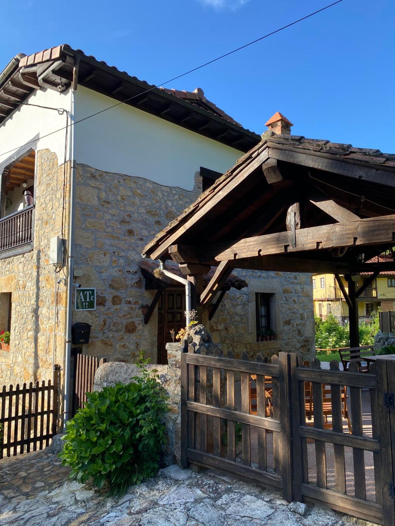 Apartamentos Rurales La Caviana Cangas de Onís Exterior foto